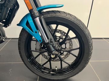 Ducati Scrambler 800 Icon +1.000€ Zubehör