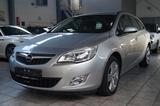 Opel Astra J Sports Tourer Edition*AHK*PDC*SH* - Opel Astra Gebrauchtwagen in Bielefeld