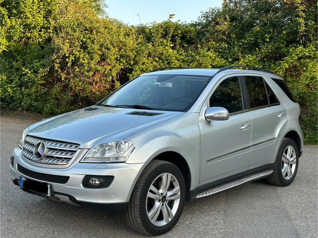 Mercedes-Benz ML 280 CDI Autom. Navi Sport AHK