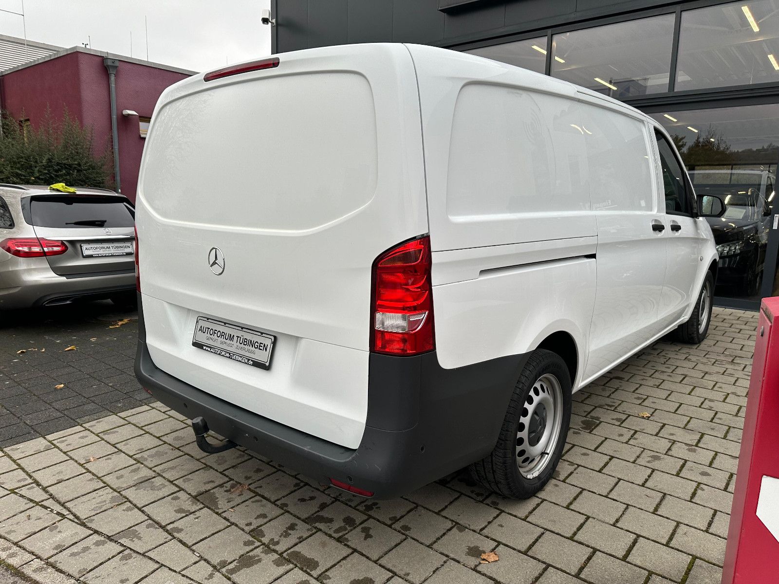 Fahrzeugabbildung Mercedes-Benz VITO 114 4Matic LANG *NAVI*KLIMA*SH*AHK*SORTIMO*