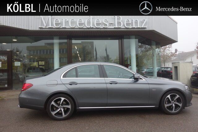 Mercedes-Benz E 220 d AVANTGARDE SPORT STYL LED COM KAMERA GSD