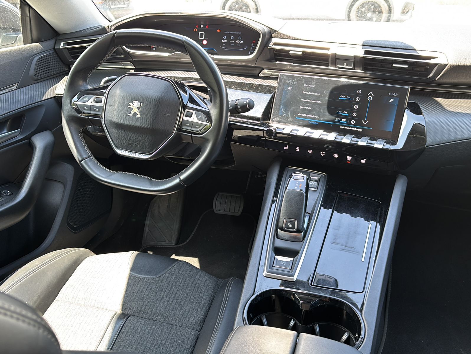 Fahrzeugabbildung Peugeot 508 PureTech 180 EAT8 Allure