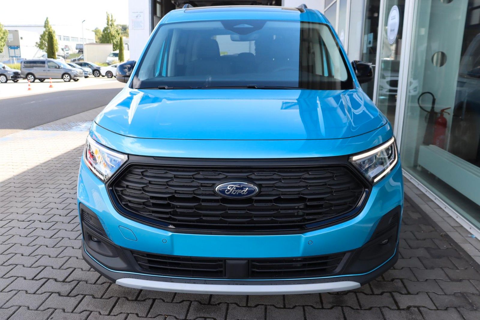Ford Tourneo Connect 2.0 EcoBl. 4x4 0,0 % FIN* mgl. imagem 3