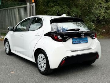 Toyota Yaris - 4