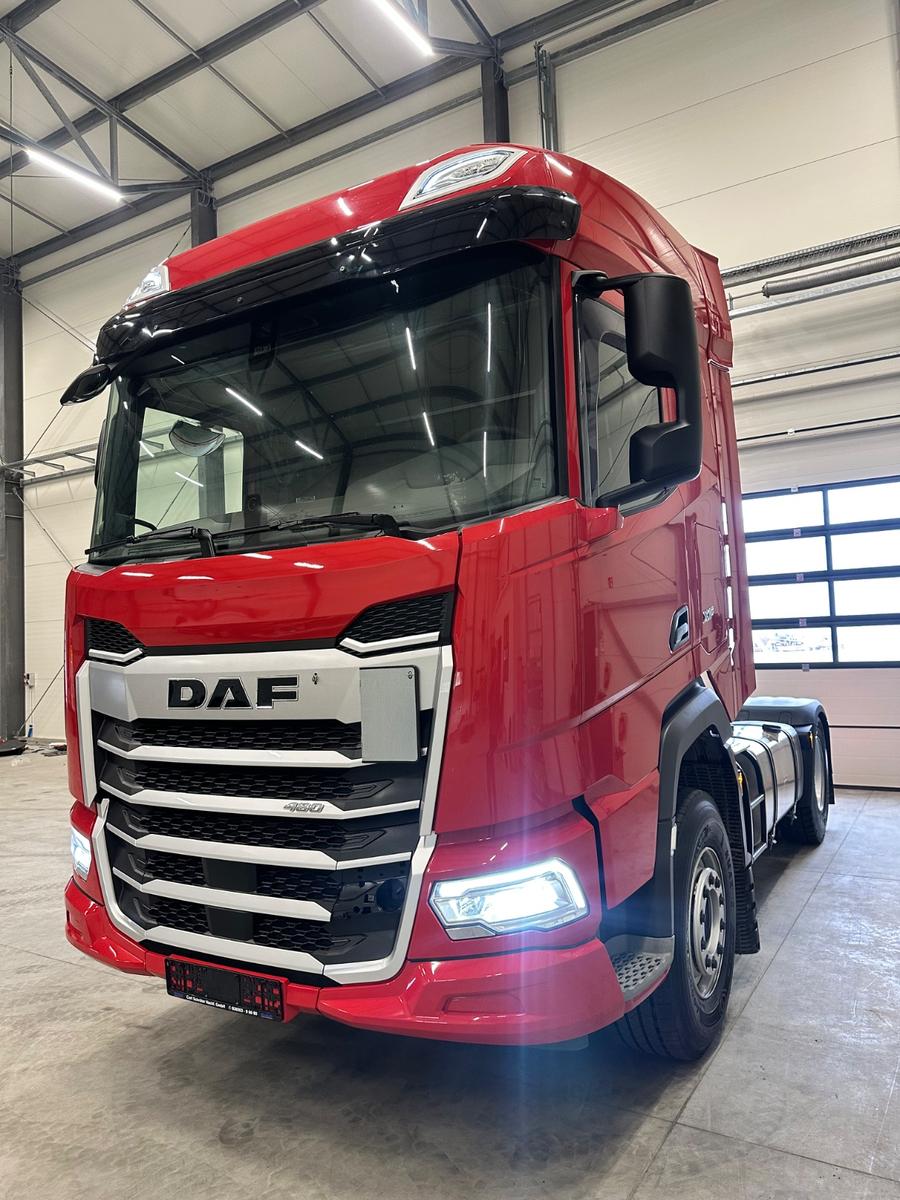 DAF XF 480 nur 300 km!einfach neue ...lleicht beschä