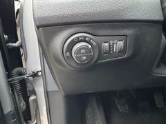 Fahrzeugabbildung Jeep Compass 2.0 MultiJet 103kW Longitude 4x4