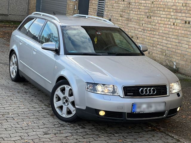 Audi A4 2.5 TDI QUATTRO 6 Gang