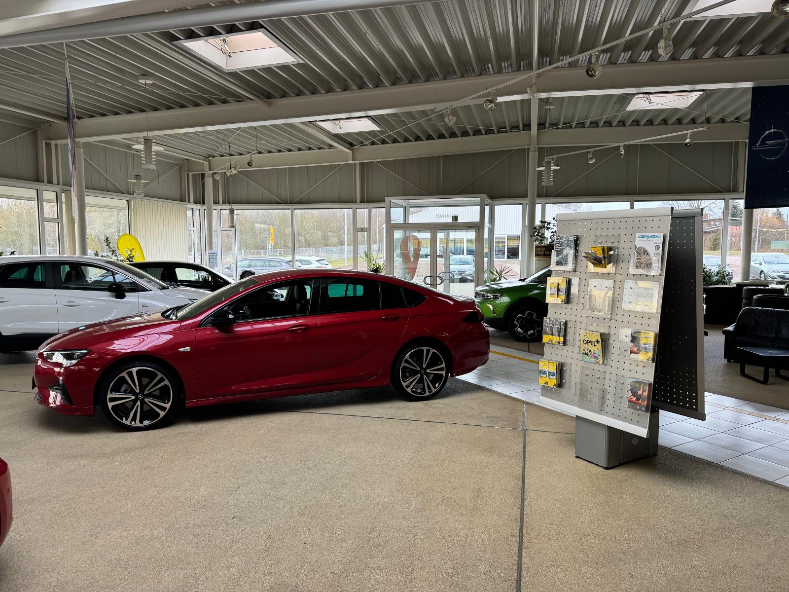 showroom-image-main