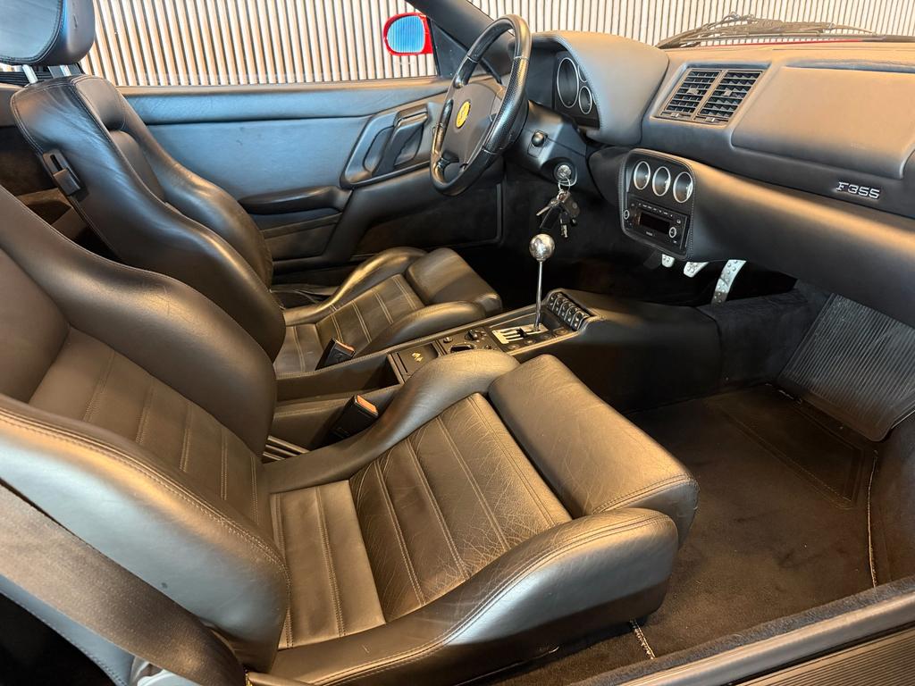 1996 Rosso Berlinetta Manual — photo 2