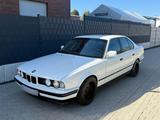 BMW BME E34 520i 6 Zylinder Alpinweiß H-Zulass... - BMW 520 aus 1989