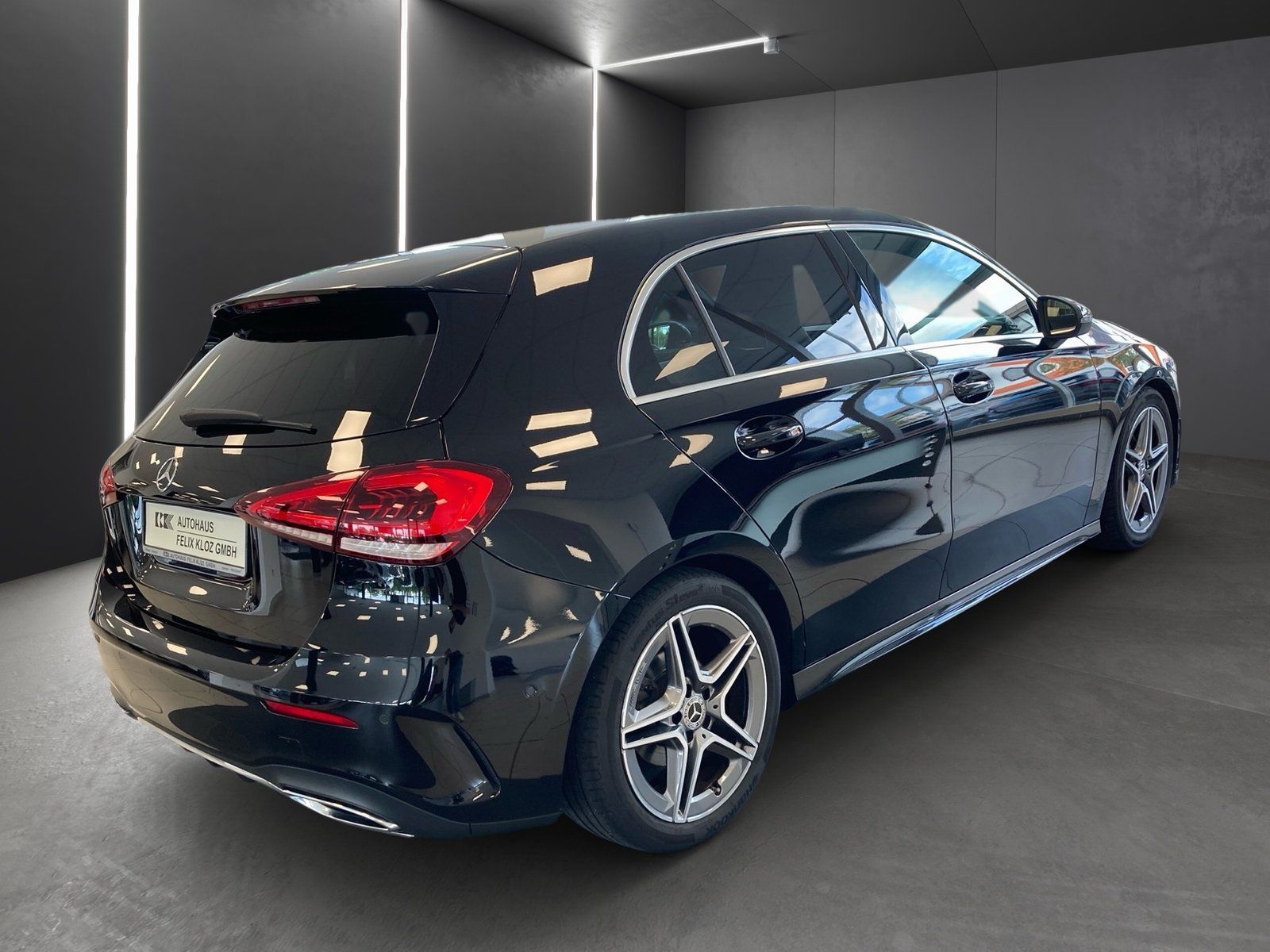 Fahrzeugabbildung Mercedes-Benz A 180 AMG*Distronic*Pano*Totwinkel*Kamera*LED*18