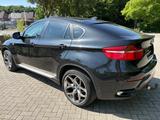 BMW X6 xDrive 35 i - BMW X6: 35i