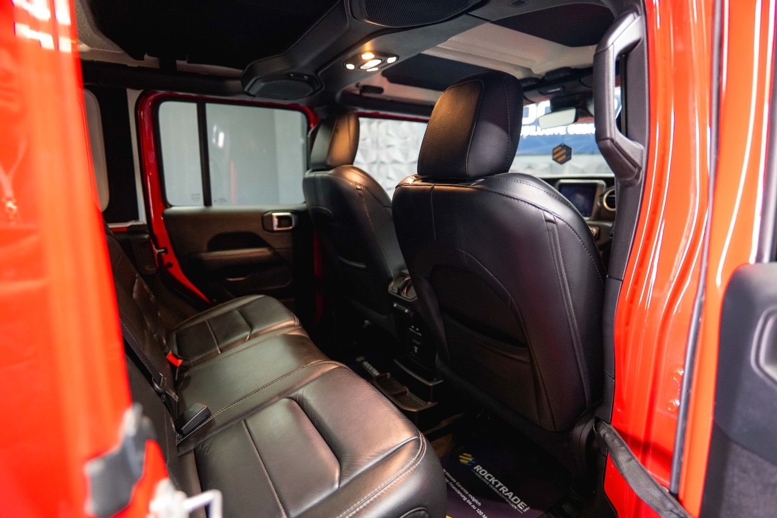 Fahrzeugabbildung Jeep Wrangler Unlimited Sahara OVERLAND 4x4 *LED*ACC*