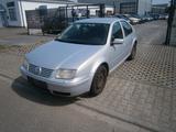 Volkswagen Bora 1.6 SR - Volkswagen Bora aus 1998