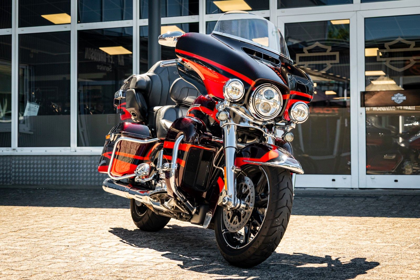 Fahrzeugabbildung Harley-Davidson FLHTKSE CVO Ultra Limited 114 cui - Kesstech