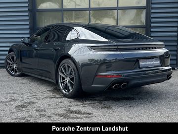 Porsche Panamera - 4