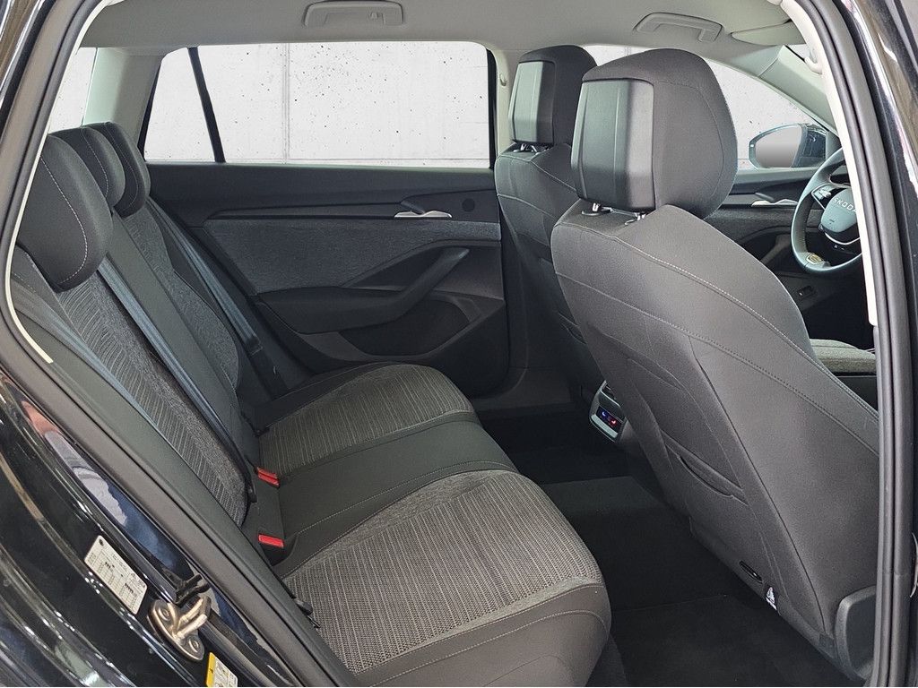 Skoda Superb - Bild 11