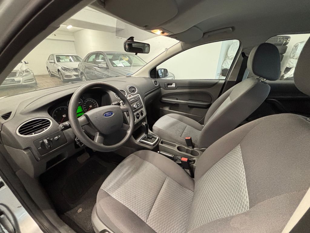 Ford FOCUS TURNIER 1.6 TREND/ AUTOM. / 63.000KM/ 1.HA Ford FOCUS TURNIER 1.6 TREND/ AUTOM. / 63.000KM/ 1.HA