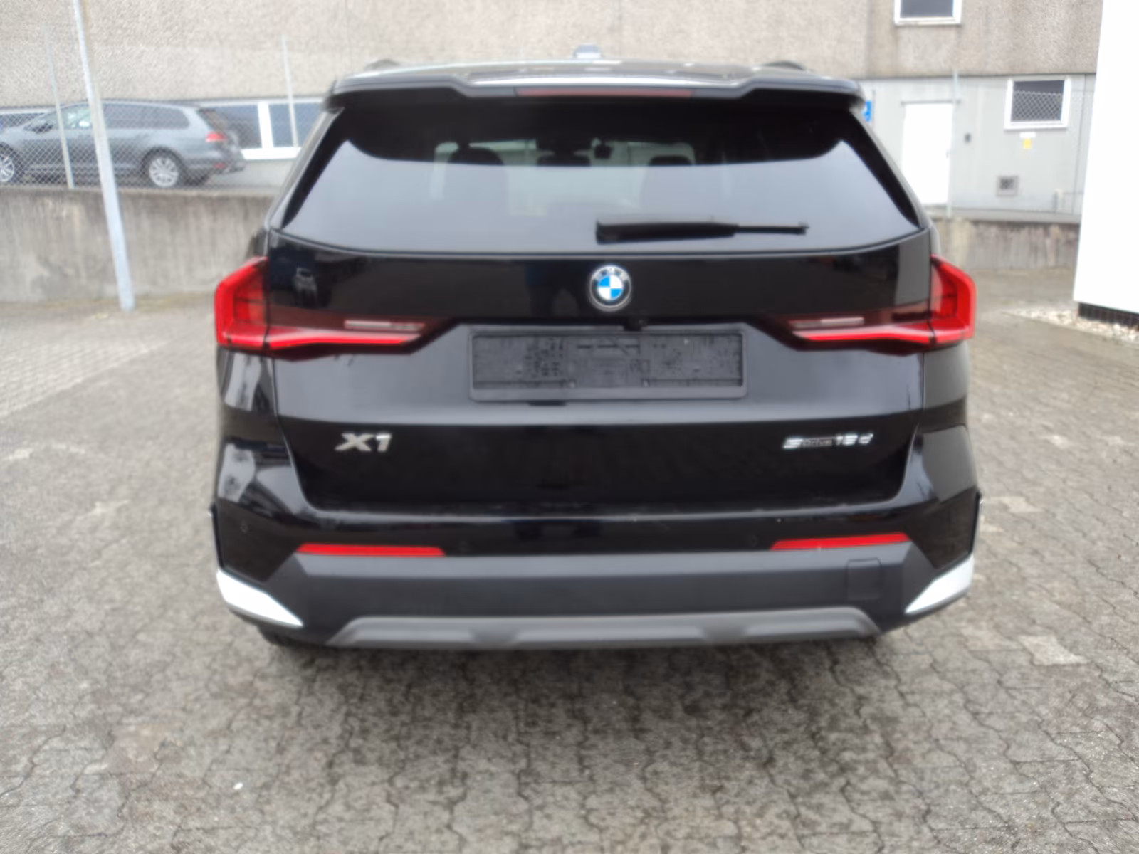 BMW X1 18 d sDrive*LED*Keyless-Go*NAVI*Kamera