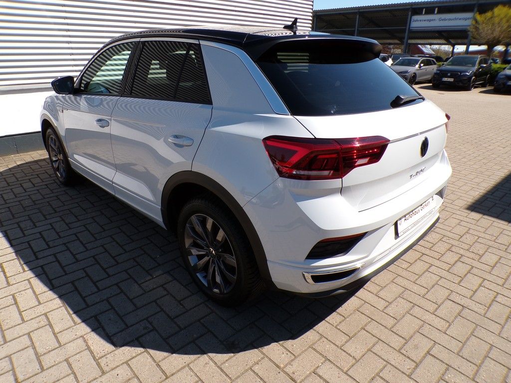 Fahrzeugabbildung Volkswagen T-Roc Sport 1.5 l TSI Sport Ganzjahresreifen / N