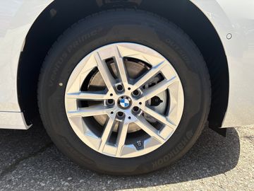 BMW 218i Active Tourer DAB LED Komfortzg. Shz
