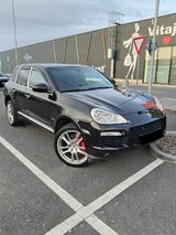 Porsche Cayenne Turbo Turbo 500ps - Porsche Cayenne aus 2007: Turbo