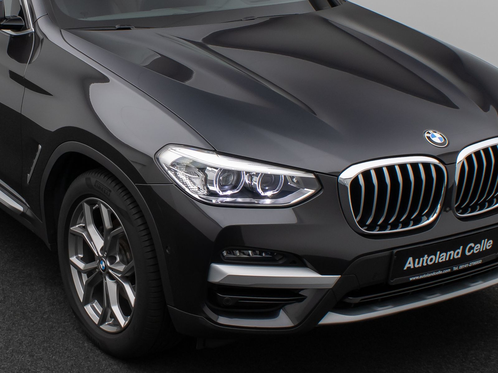 Fahrzeugabbildung BMW X3 xD20d xLine 360°HUD DAB HiFi Alarm Komfort