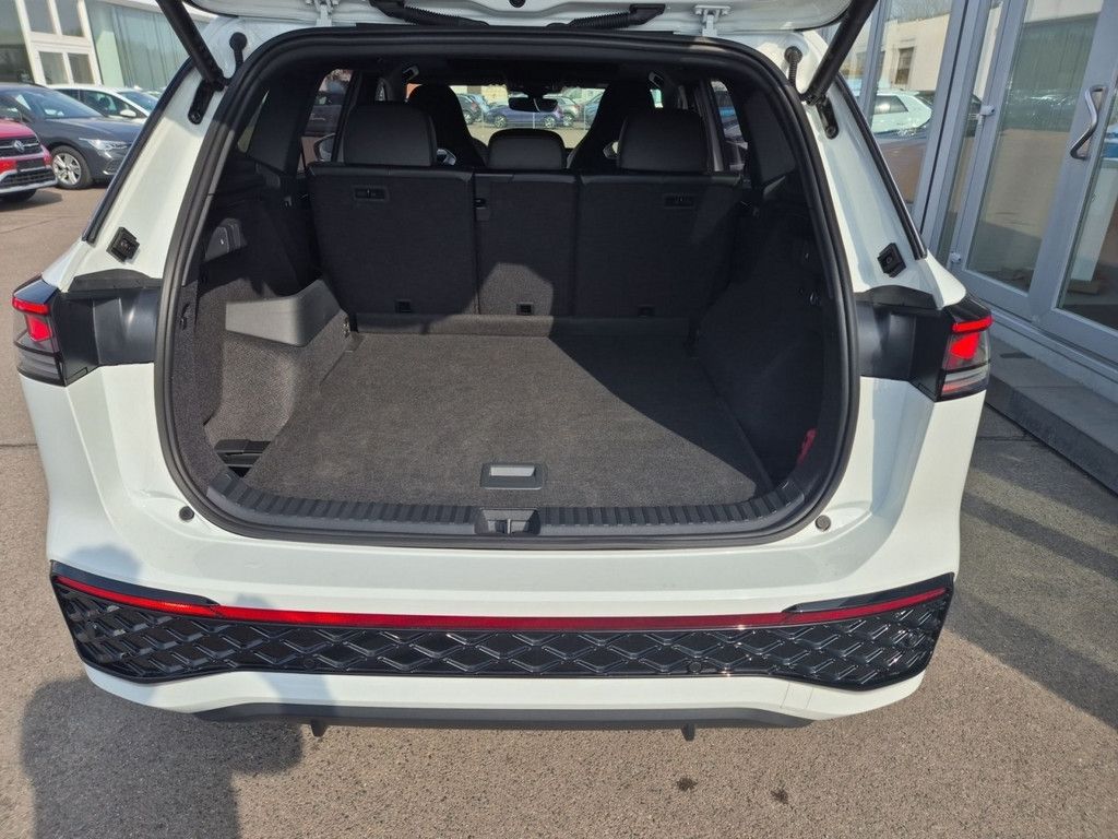 Tayron 2.0 TDI R-Line 4Motion *DSG*AHK*STANDH*PA
