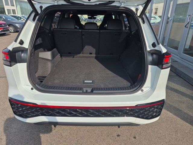 Tayron 2.0 TDI R-Line 4Motion *DSG*AHK*STANDH*PA