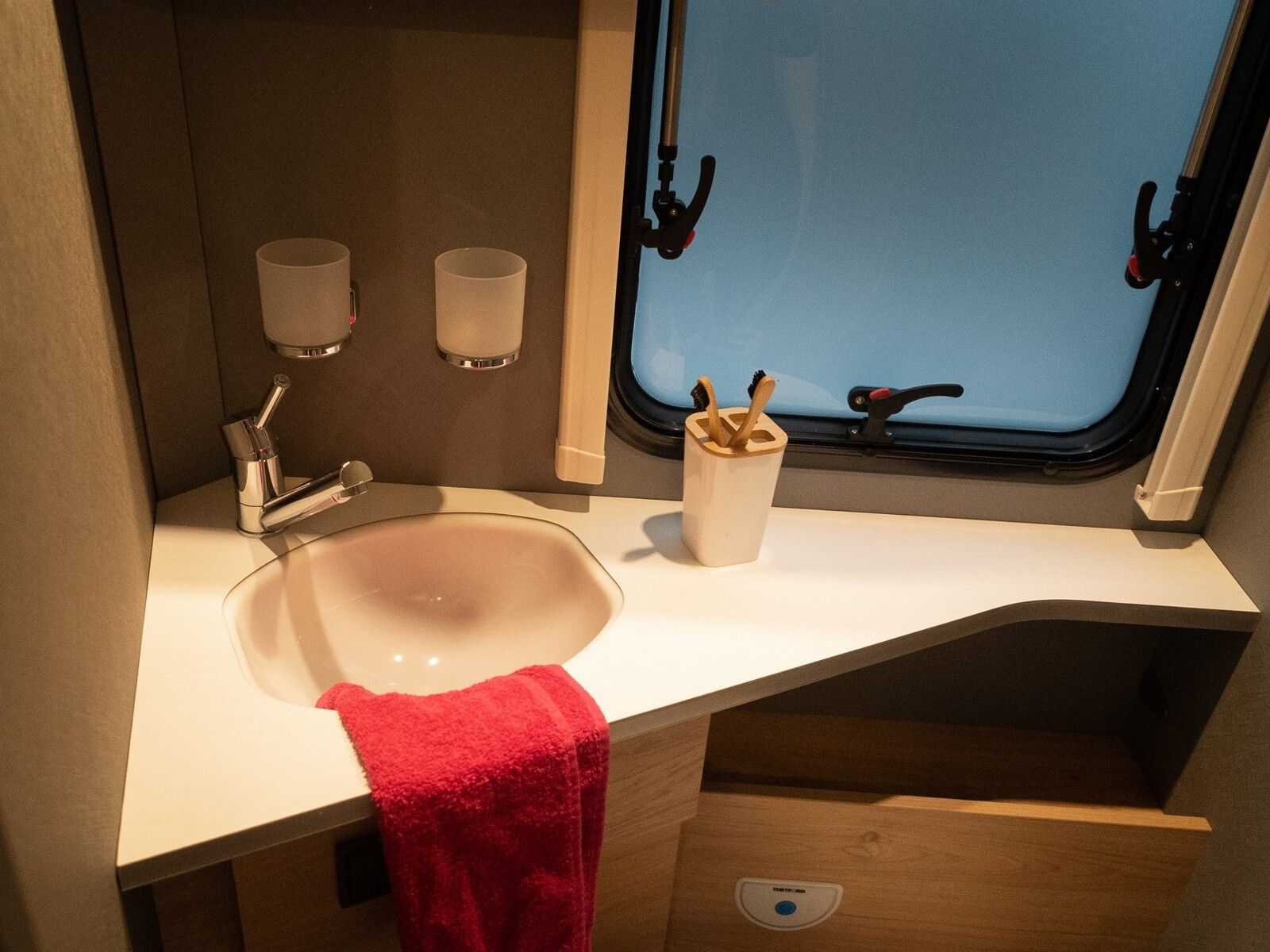 Fahrzeugabbildung Dethleffs Just Camp Active T 7052 DBL ACC-Paket/Automatik