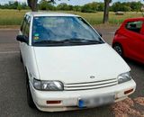 Nissan Prairie M11 Minivan Oldtimer - Nissan aus 1990