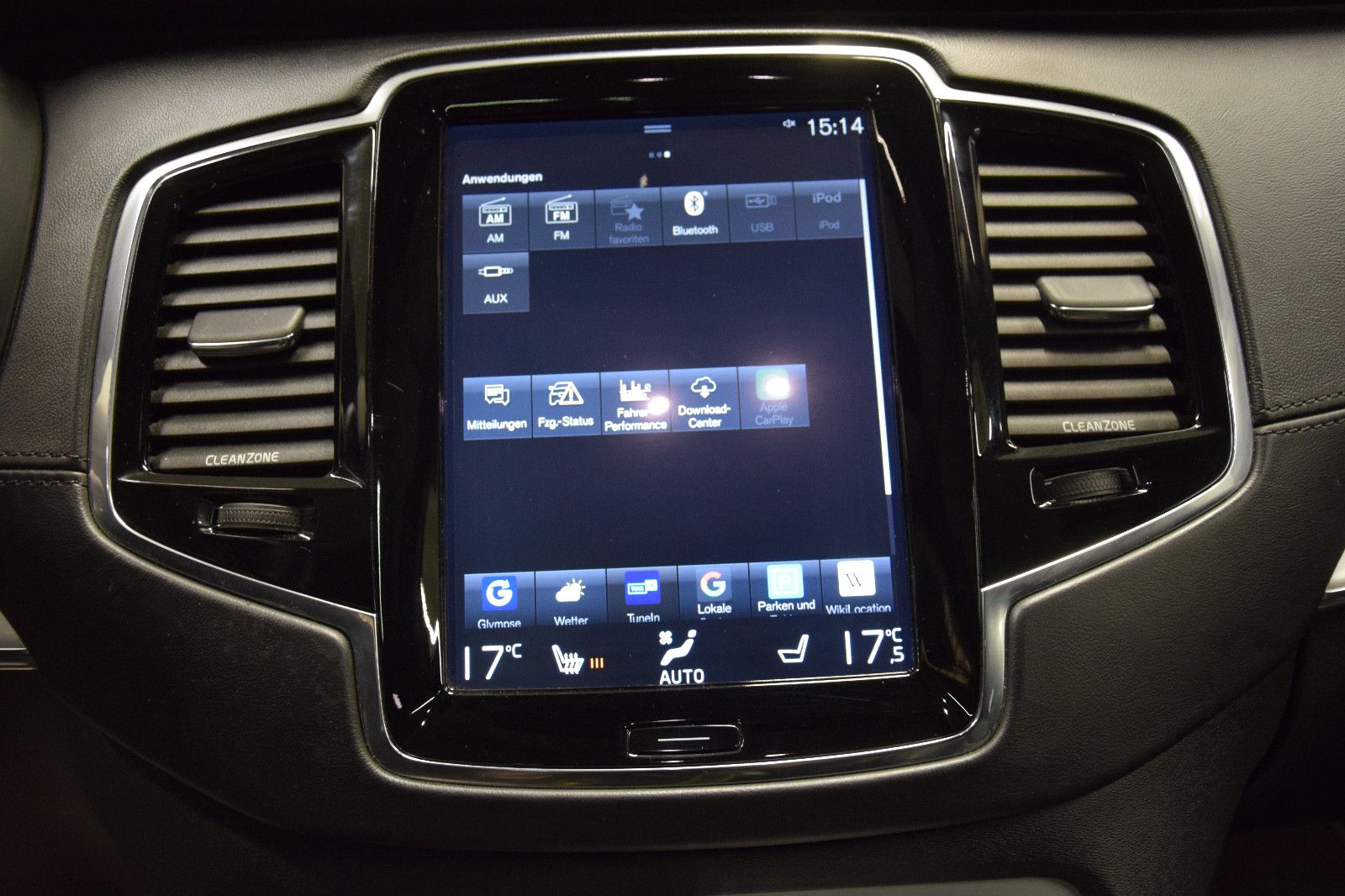 Fahrzeugabbildung Volvo XC 90 Momentum AWD ACC HUD PANO VZE Vollleder