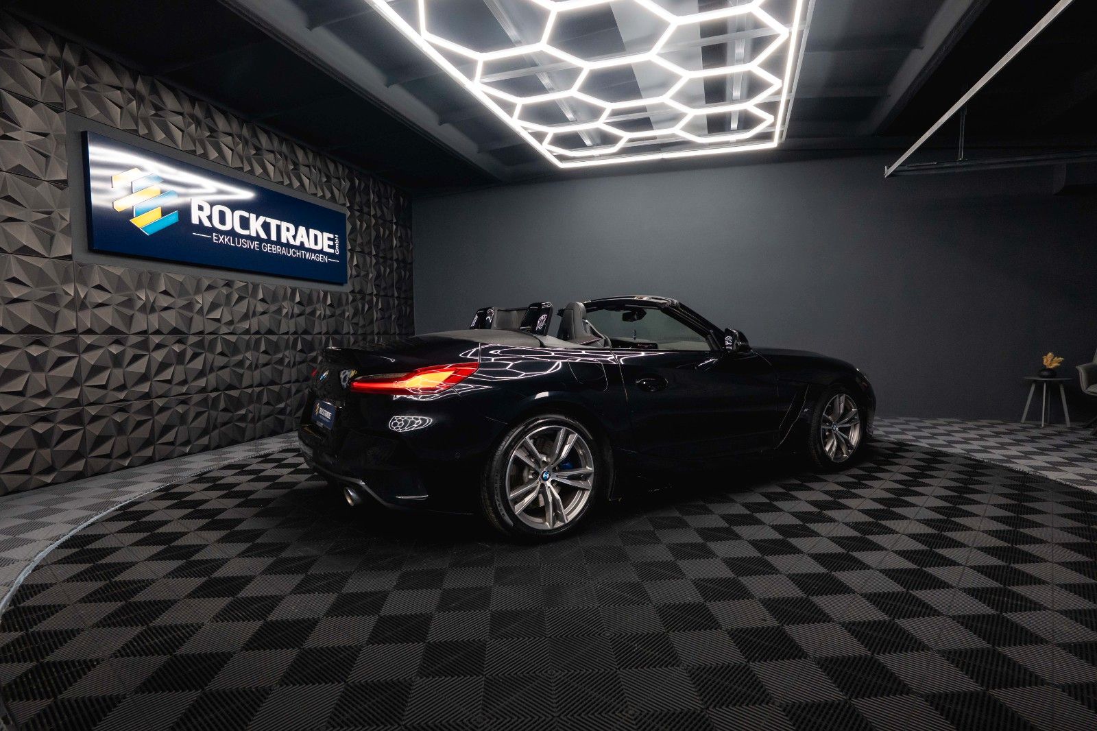 Fahrzeugabbildung BMW Z4 Roadster sDrive 30i M Sport *LED*Memory*H&K*