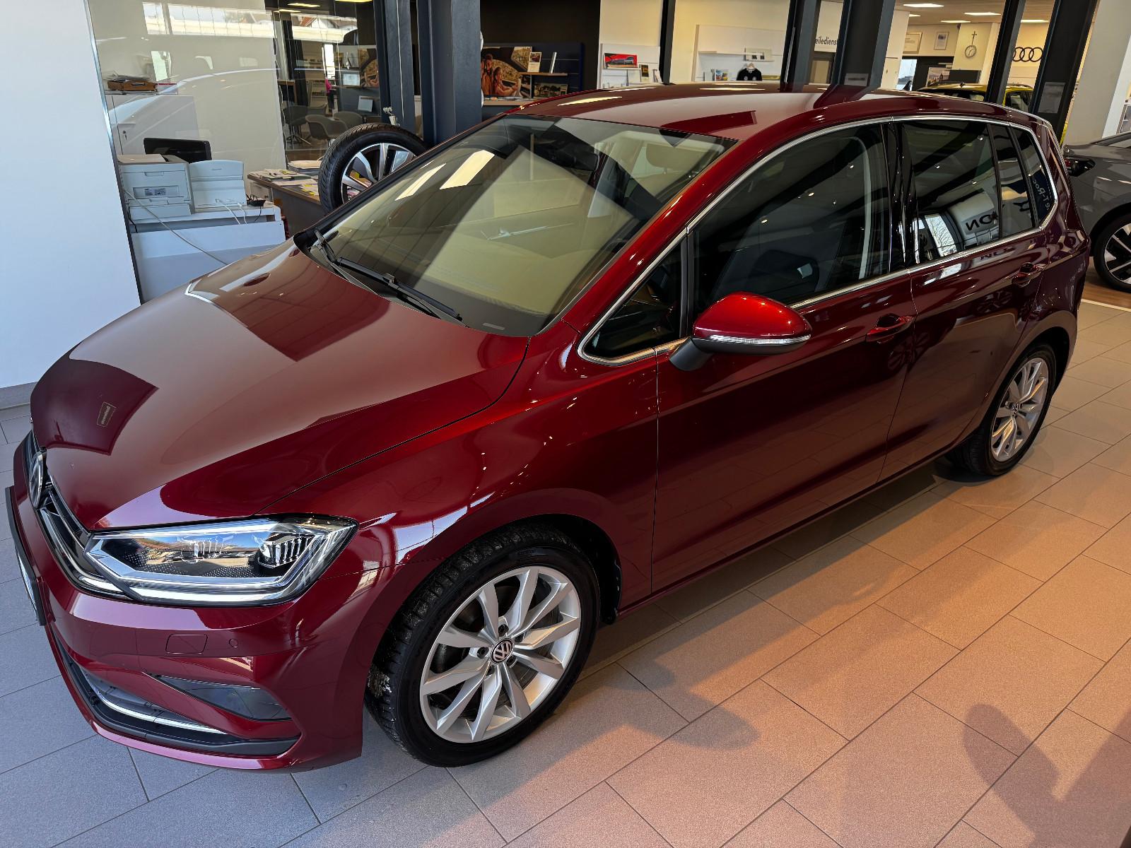 Volkswagen Golf Sportsvan VII Highline, Kamera , Navi , PDC