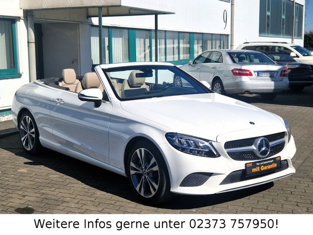 Mercedes-Benz C 300 Cabrio Autom. Navi-App Kamera Airscarf