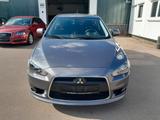 Mitsubishi Lancer Sportback Intense - Mitsubishi Lancer mit Benzin-Antrieb