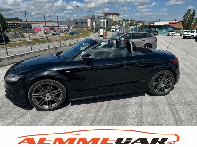 Audi TT Roadster 2.0 TDI quattro S tronic S-LINE