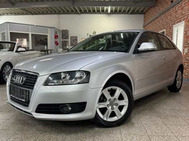 Audi A3 1.6 Attraction-Klima-SHZ-AHK-Tempomat