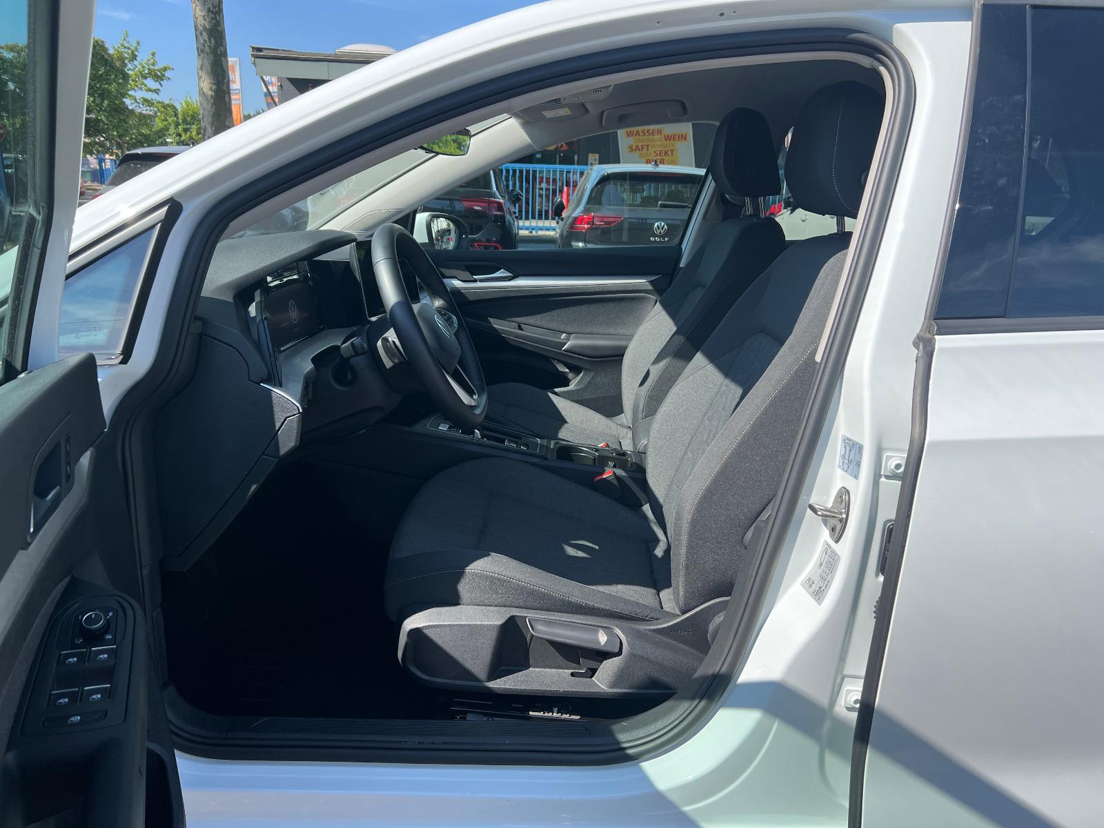 Volkswagen Golf VIII Lim. Life 1.5 eTSI DSG -NAVI -PDC -LED, миниатюра 10