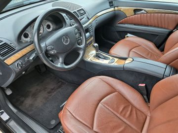 Mercedes E 280 - 11