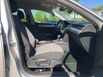 Volkswagen Passat Variant - 11