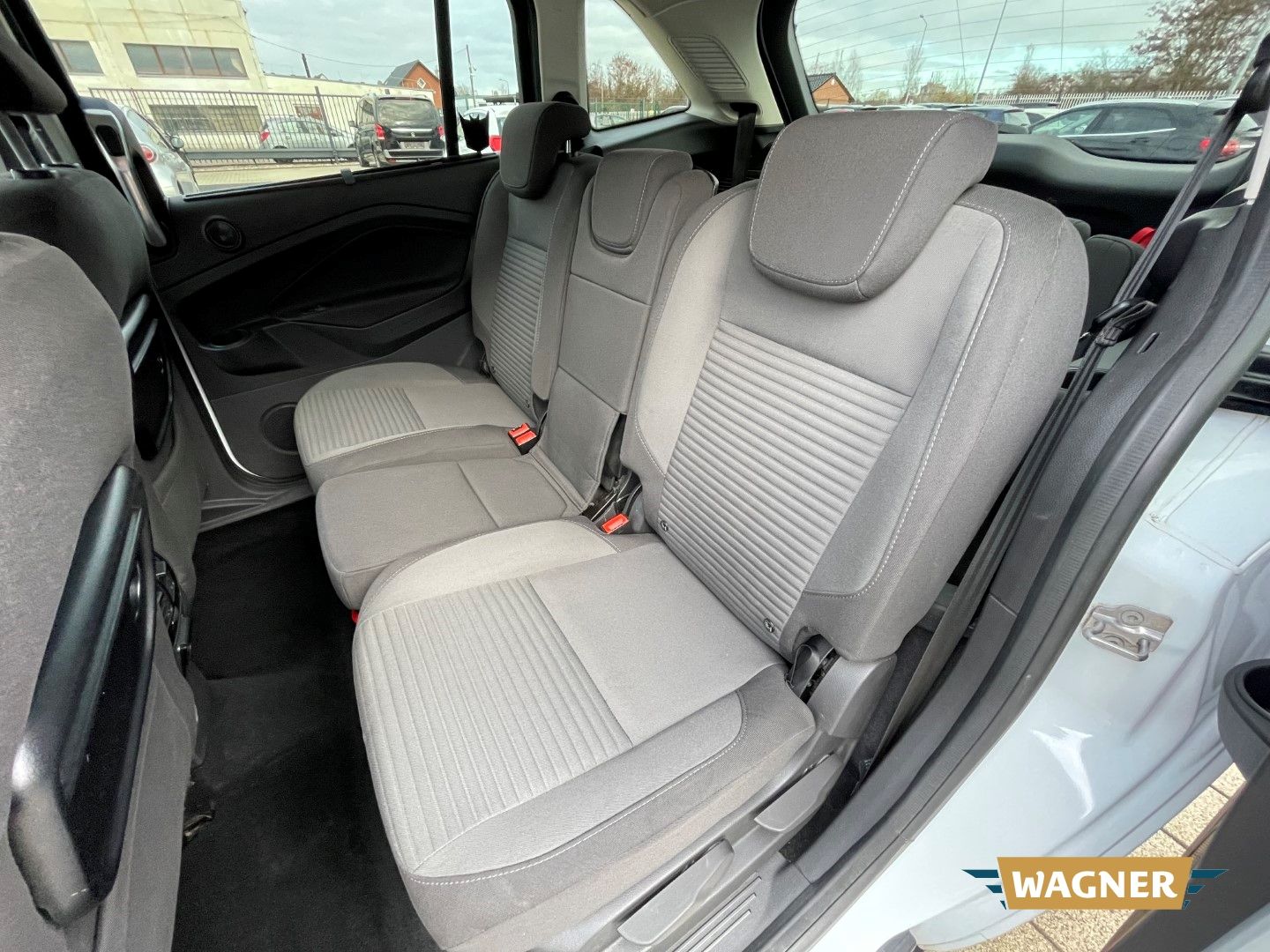 Fahrzeugabbildung Ford Grand C-Max Titanium 7-Sitzer Automatik