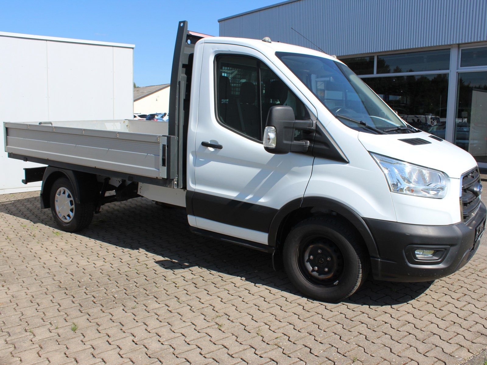 Fahrzeugabbildung Ford Transit 350 L2 Einzelkabine Trend 2,0 TDCi DPF