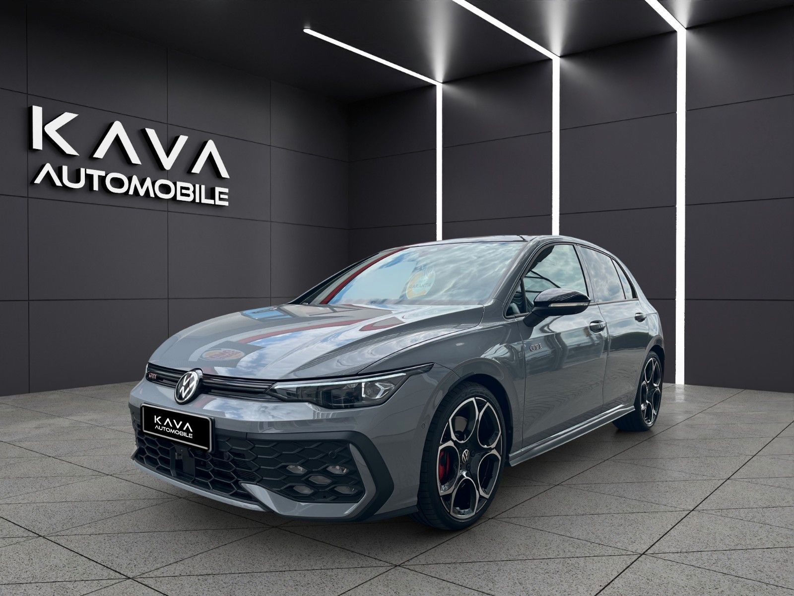 VW Golf im Fahrzeugbestand von Kava Automobile