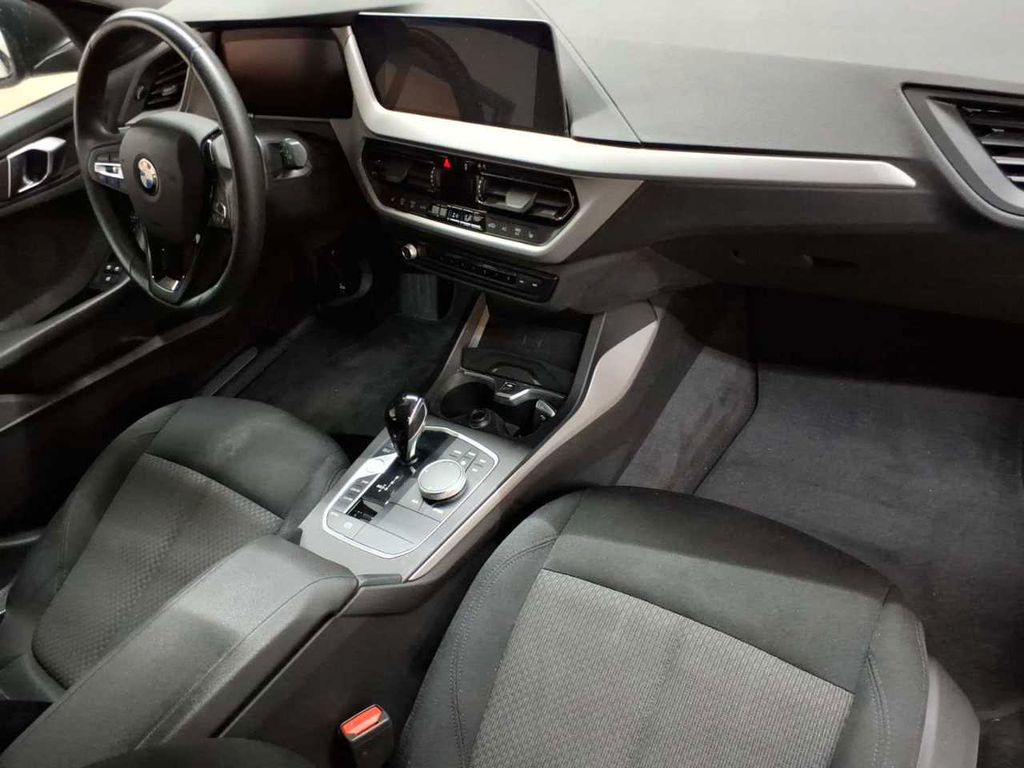 BMW 1 Series 2023