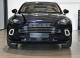 Aston Martin DBX 4.0 V8 - - Aston Martin DBX mit Schiebedach