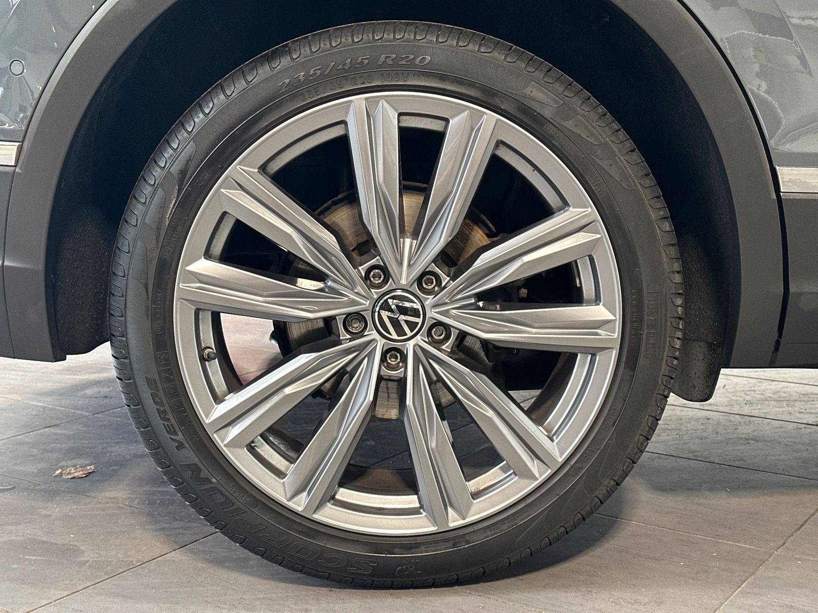 Volkswagen Tiguan 2.0 TDI DSG Sport NAV+IQ-LIGHT+KAM+20ZO imagem 3