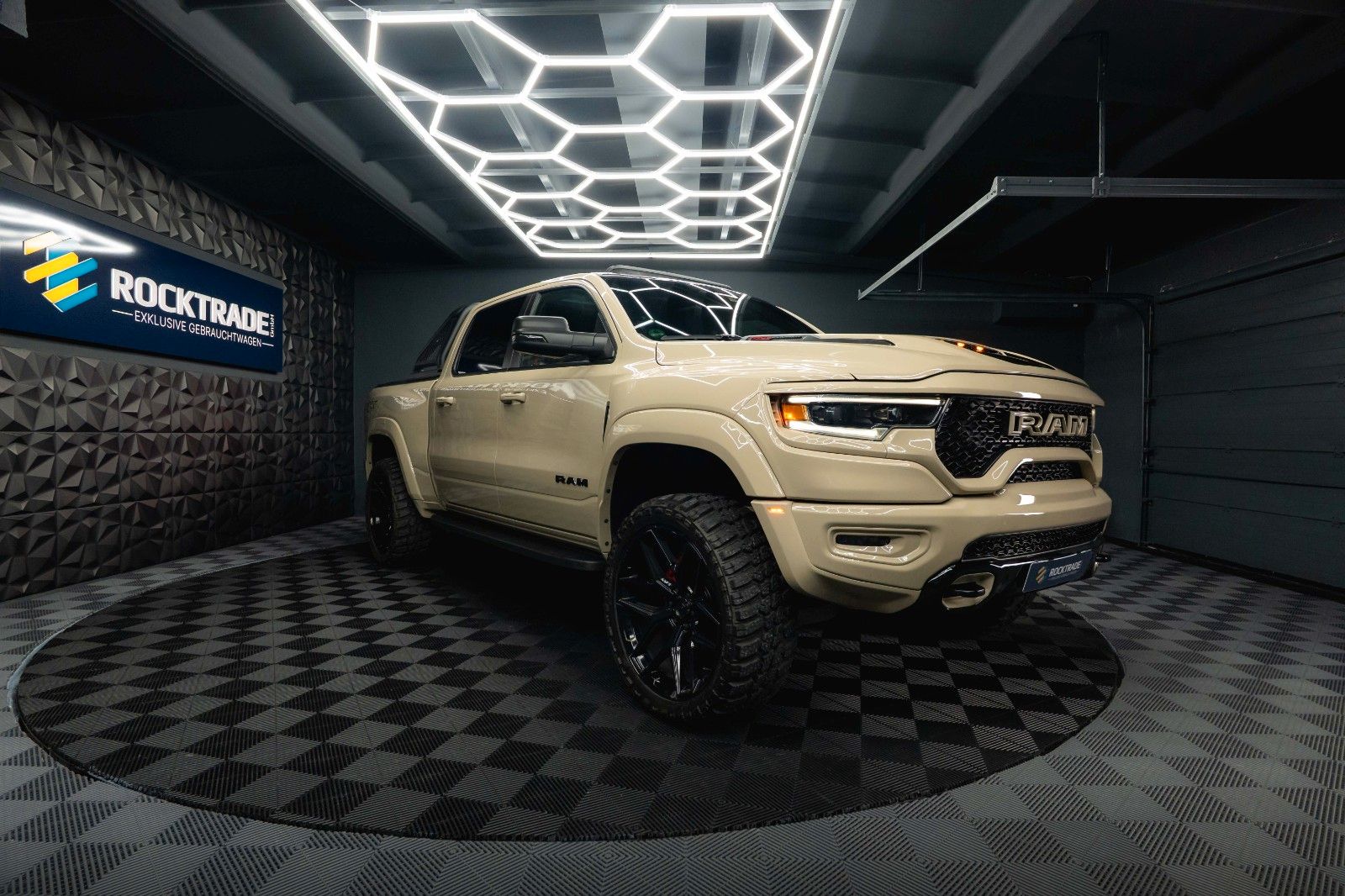 Fahrzeugabbildung Dodge RAM 6.4 V8 TRX SuperCharged 880PS *24 Zoll*Pano*