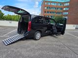 Opel Combo XL  Rollstuhl Schwenksitz Carony - Opel Combo Gebrauchtwagen in Hamburg