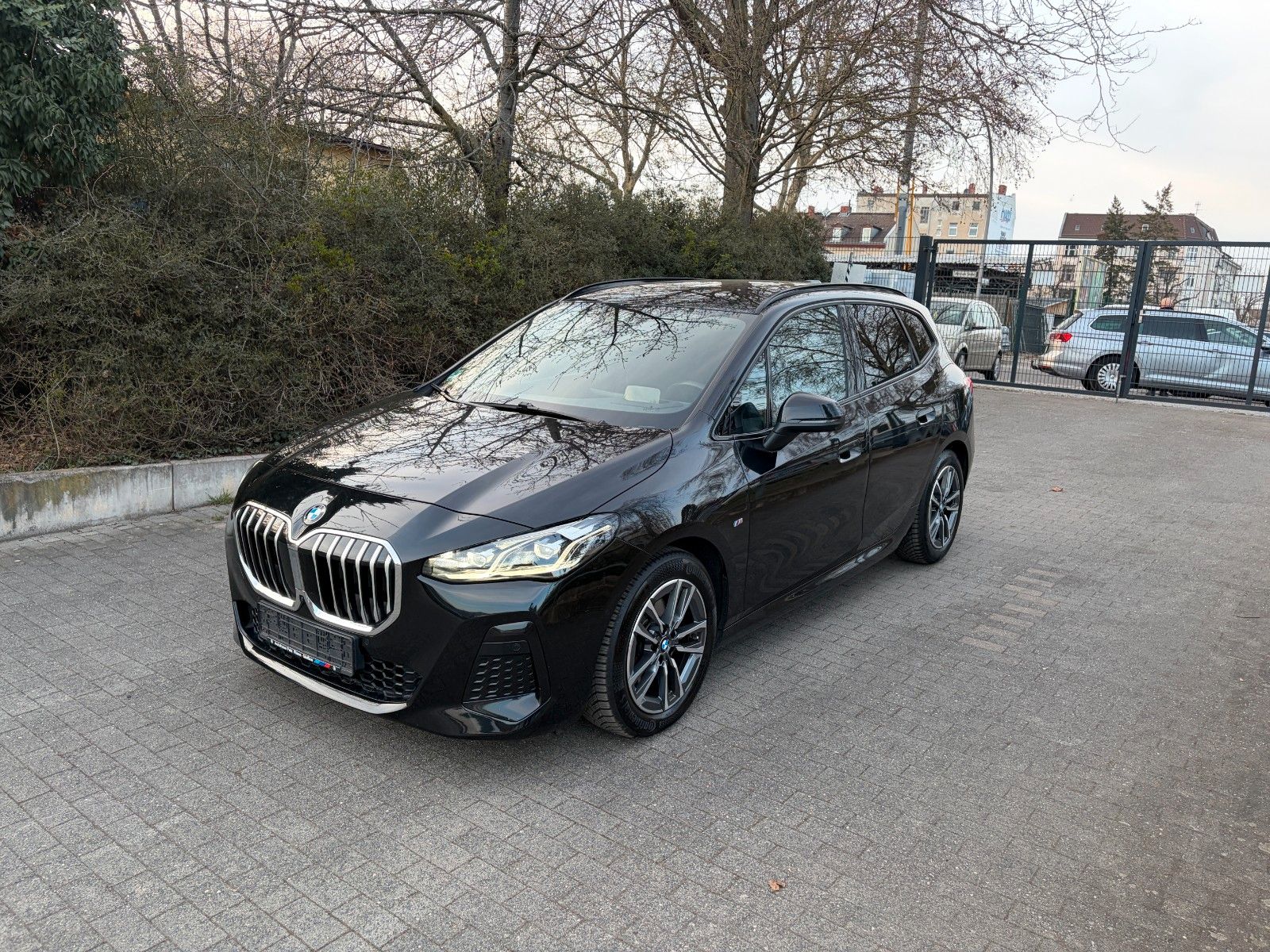 BMW 218 Active Tourer/M-Paket/Navi/360/K-Go
